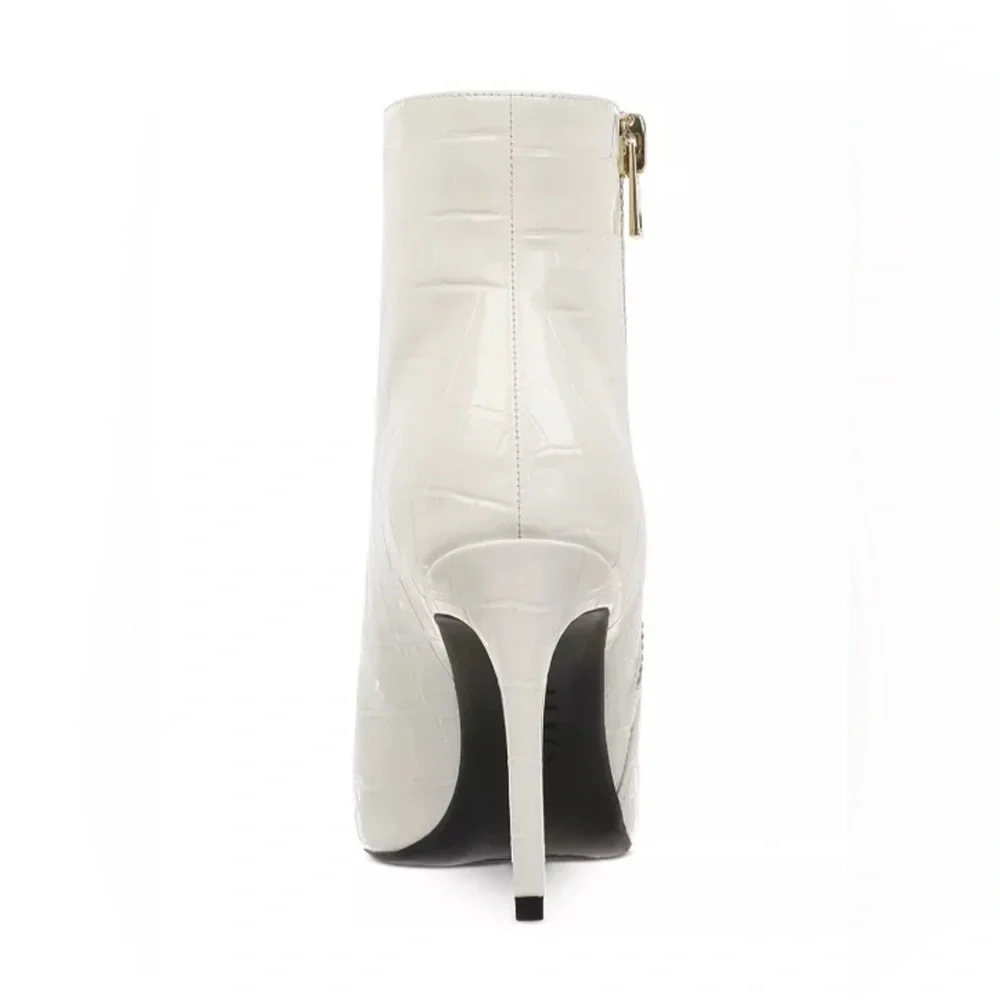 Brand New I.N.C. International Concepts White Stiletto Ankle Boots, Size 9, NWT - Picture 3 of 4